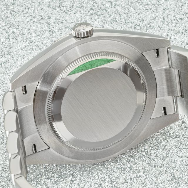 Rolex Oyster Perpetual 124300 Image 4